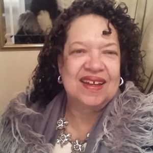 Meet your Posher, Paula